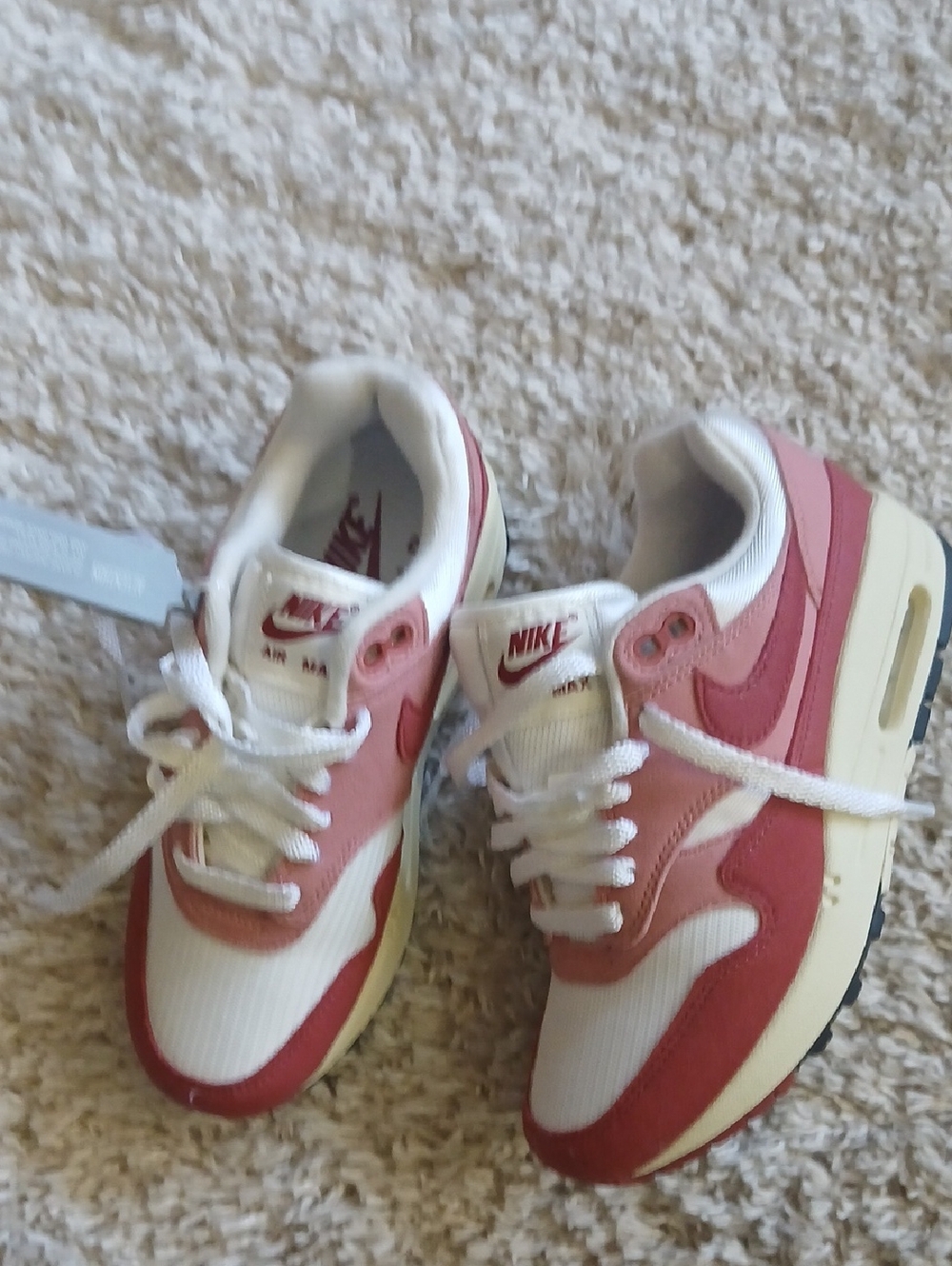 NWT NIKE AIR MAX